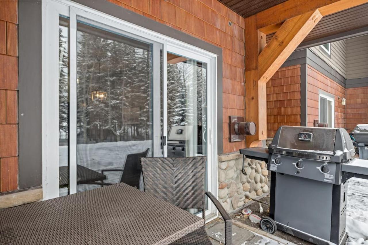 Nature'S Nook By Instant Suites Pool & Hottub Canmore Exterior foto